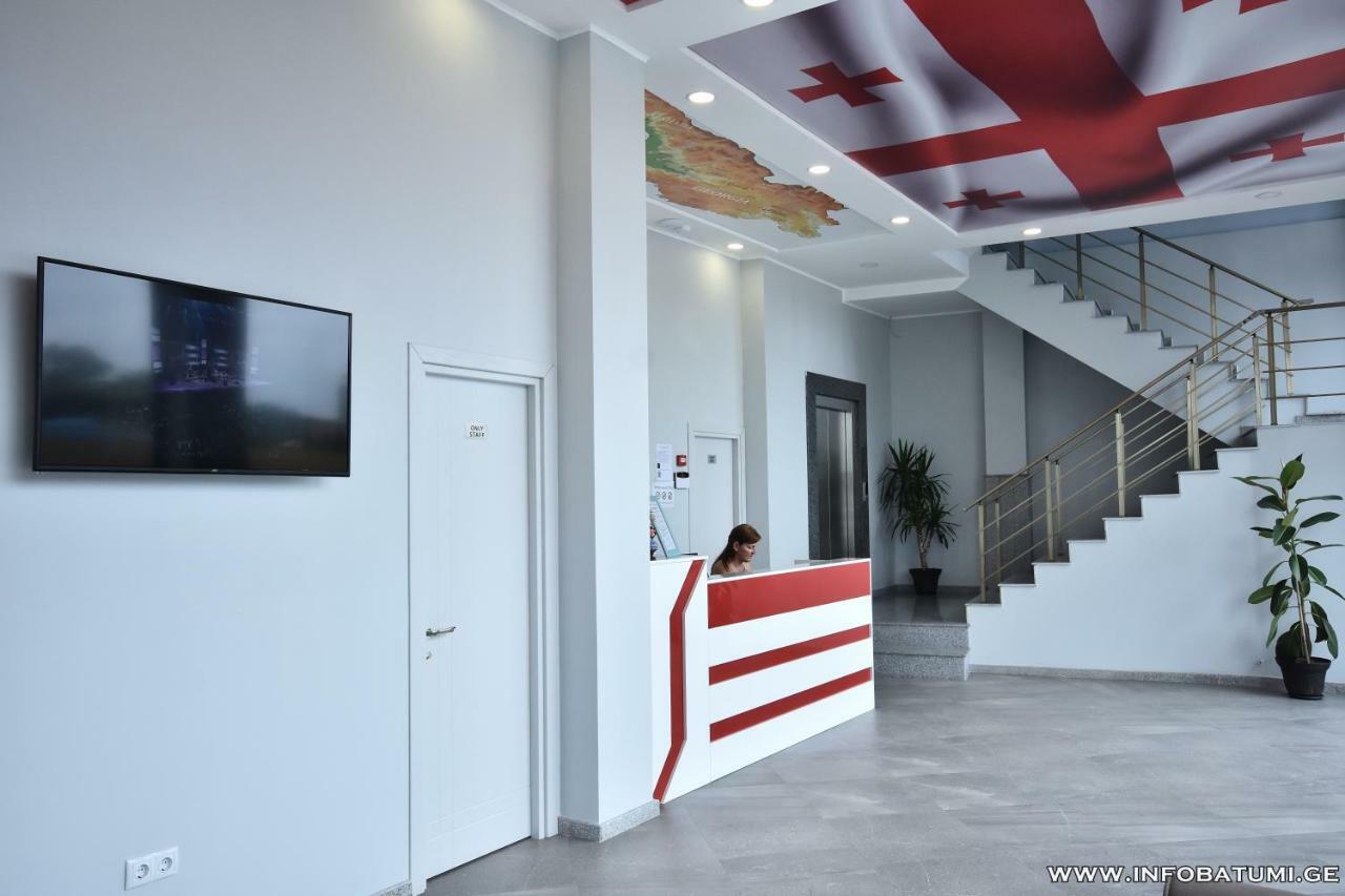 Hotel Royal Georgia Batumi Esterno foto